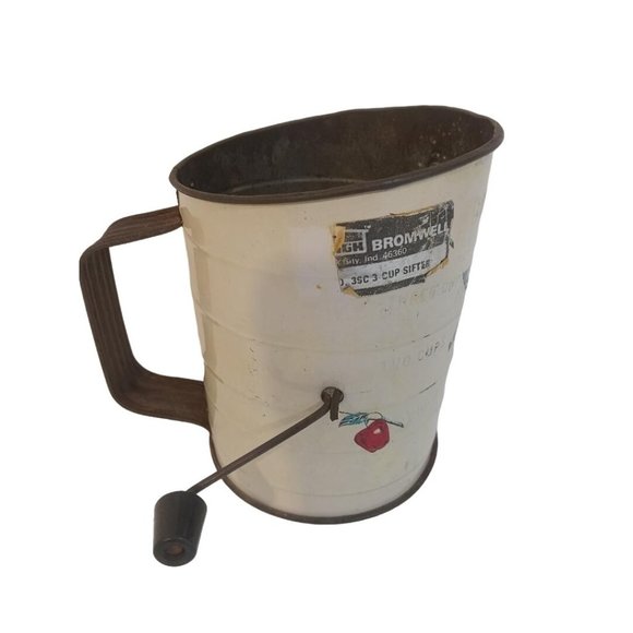 Bromwells Flour Sifter Measuring 3 Cup Metal Apple Design Black Handle Farmhouse - Picture 4 of 6